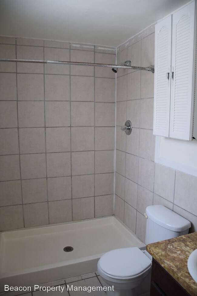 Building Photo - 3 br, 2 bath House - 7538 S. Holland Ct.