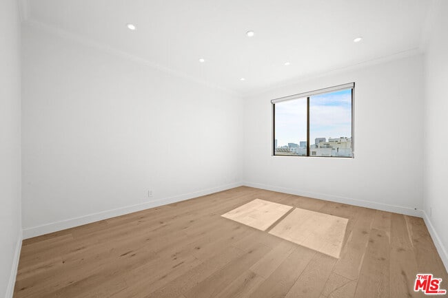 Building Photo - 106 Croft Ave