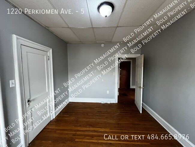 Building Photo - 1220 Perkiomen Ave