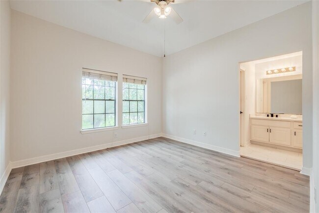 Building Photo - 5706 Cielio Bay Ct