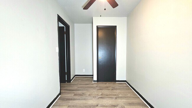 Building Photo - 126 Poplar St