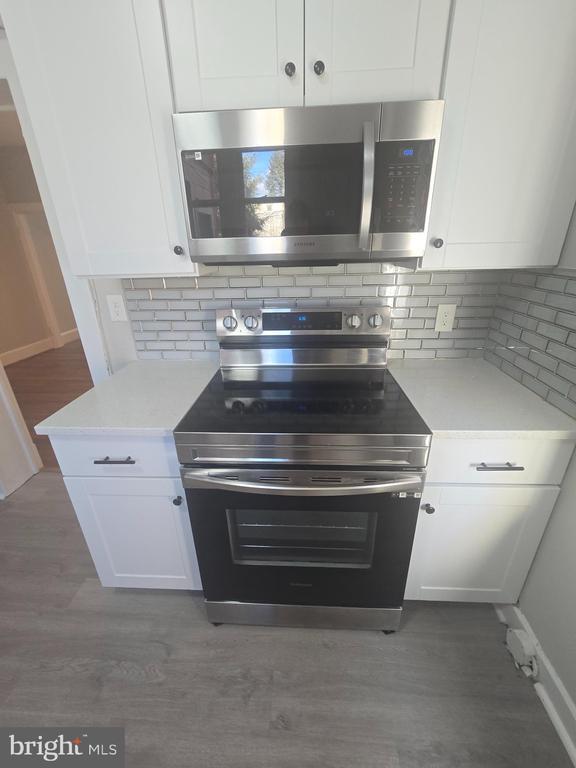 Building Photo - 101 E 3rd St