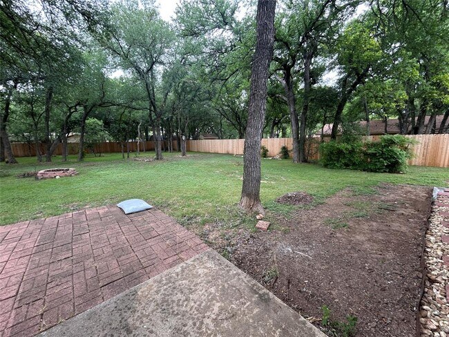 Building Photo - 1012 Mockingbird Dr