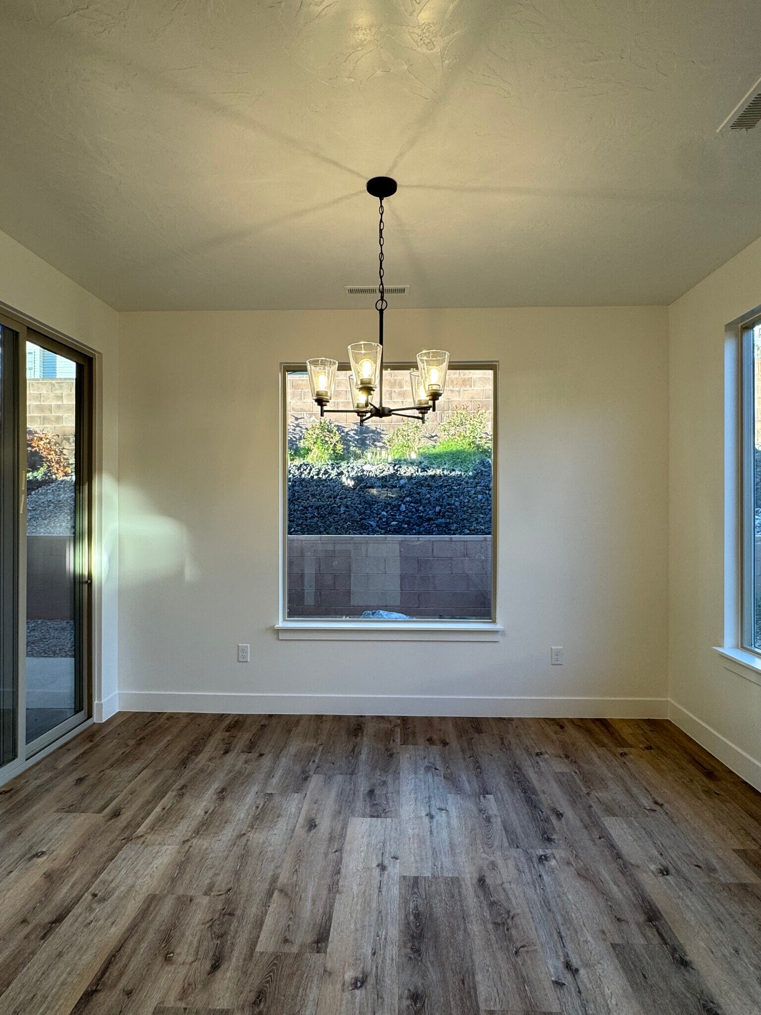 Building Photo - 1603 E Dihedral Dr