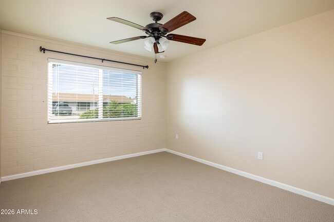 Building Photo - 10229 W Desert Hills Dr