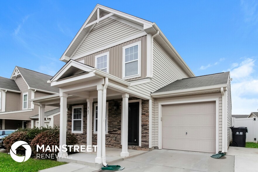 Building Photo - 347 Cornielle Ln