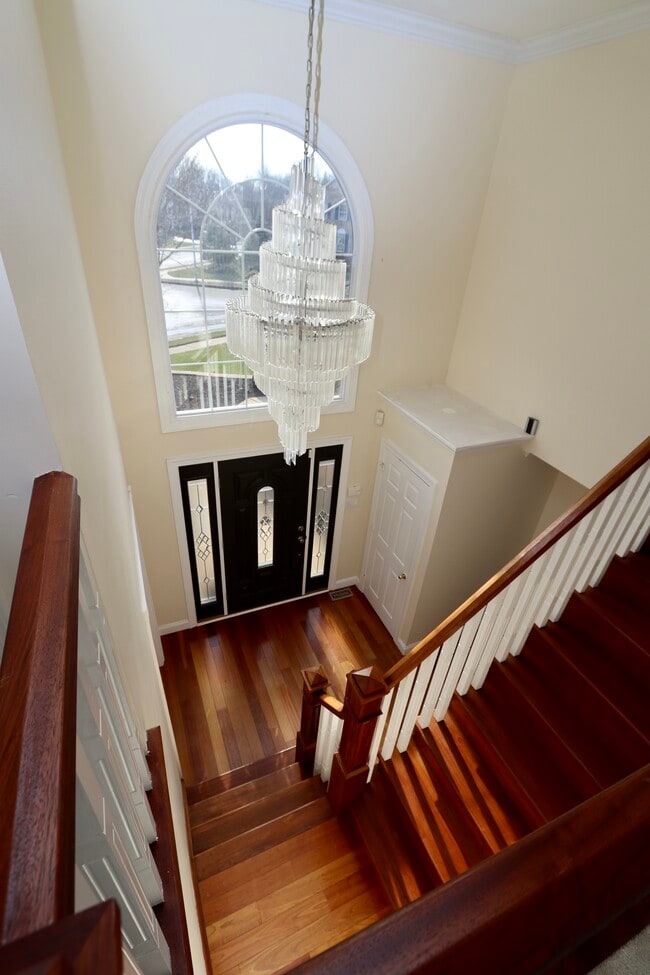 Building Photo - 2969 Columbia Dr