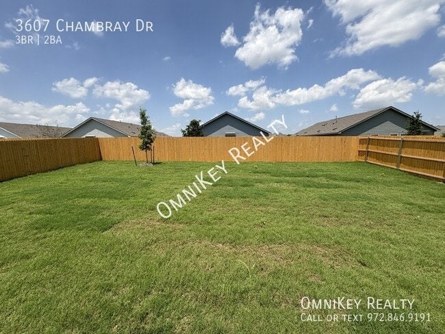 Building Photo - 3607 Chambray Dr