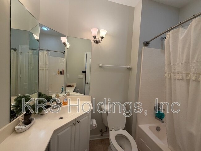 Building Photo - 5229 Elston Ln