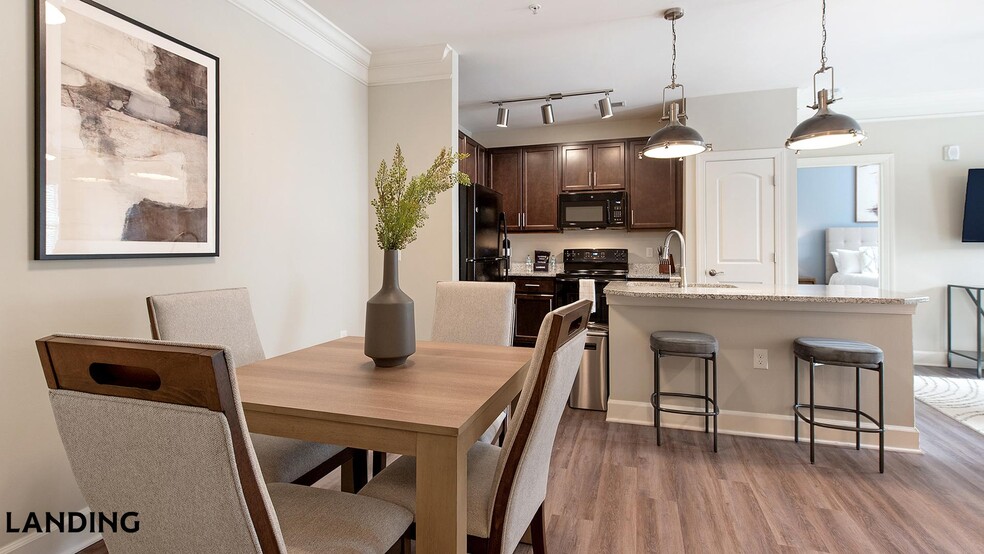 Building Photo - 3000 Daventry Cir