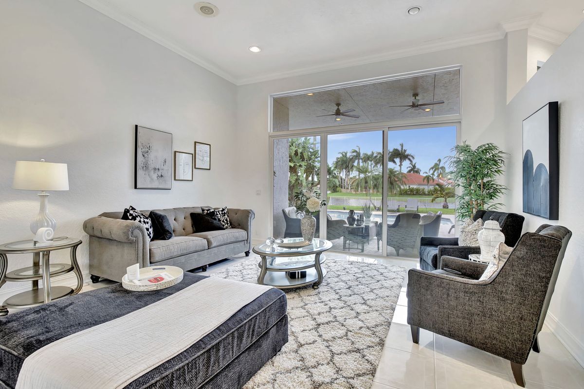 Building Photo - 2922 Medinah