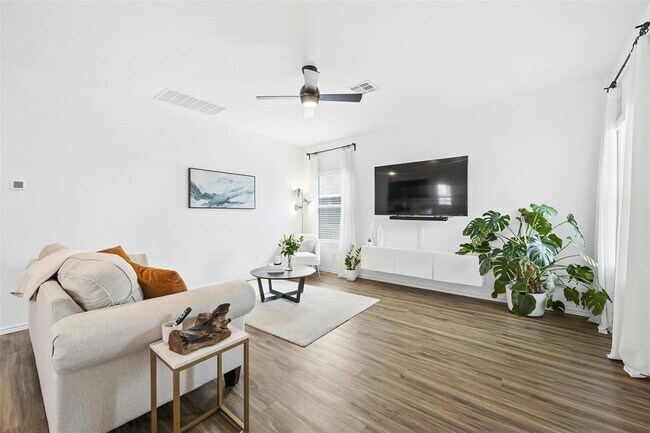 Building Photo - 221 Barbary Coast Ln