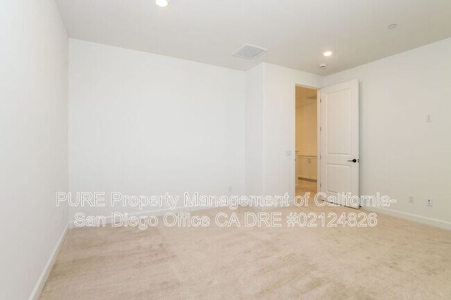 Building Photo - 316 Beaker Rd