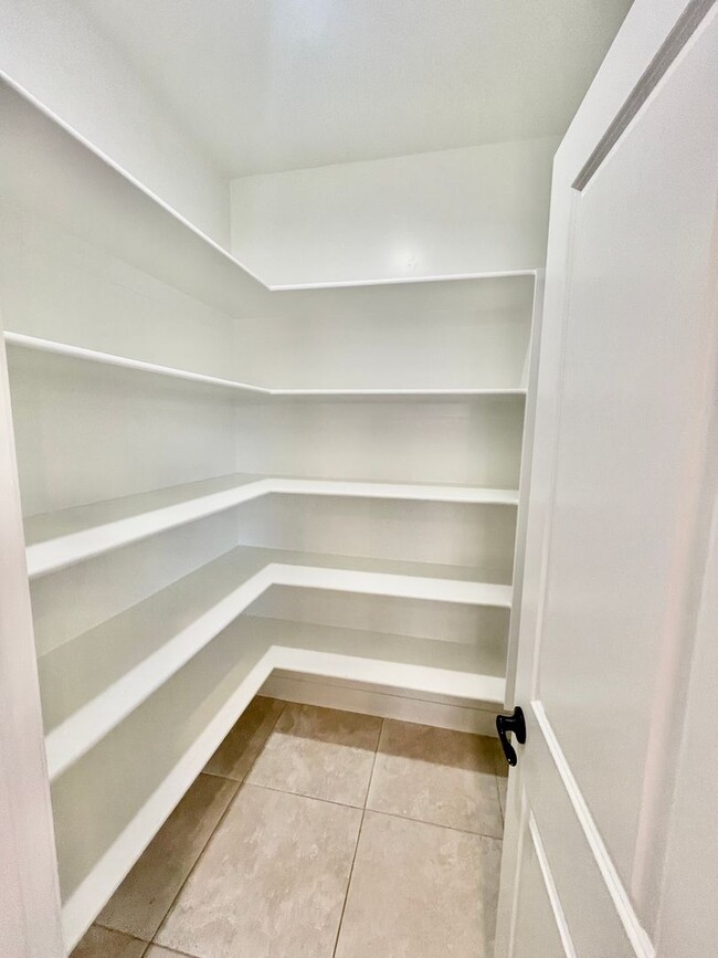 Building Photo - Beautiful Pet-Friendly 4-BR Home in Hurricane