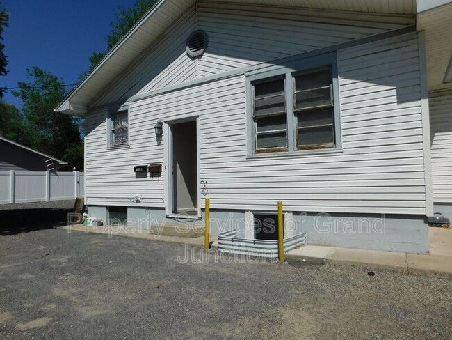 Building Photo - 1346 1/2 Texas Avenue