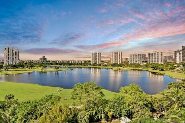 Building Photo - 20000 E Country Club Dr