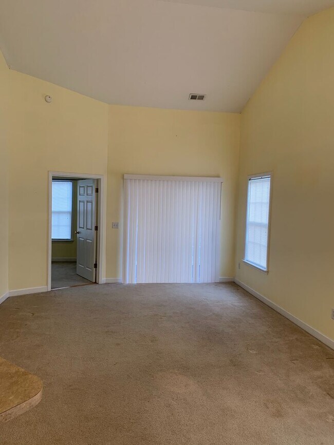 Building Photo - Spacious 3 Bedroom Condo in Carolina Forest