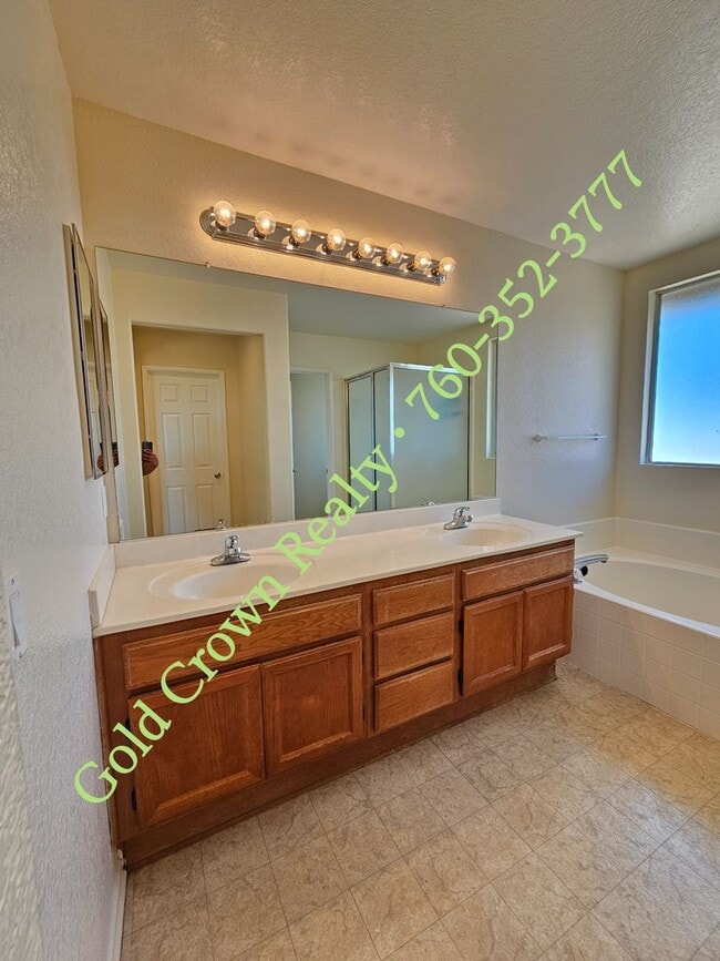 Building Photo - Parkside Estates Home for Rent- Brawley