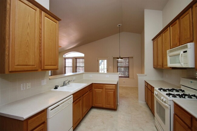 Building Photo - 16516 Fowler Mill Cove