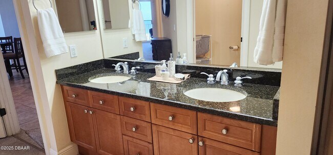 Building Photo - 2901 S Atlantic Ave