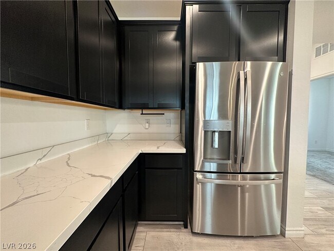 Building Photo - 25 Barbara Ln