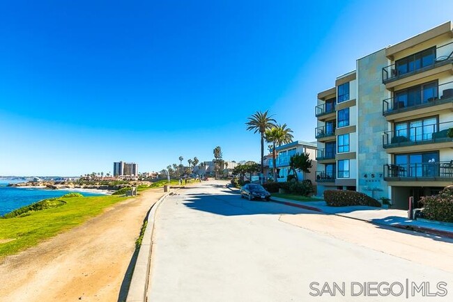 Primary Photo - 457 Coast Blvd
