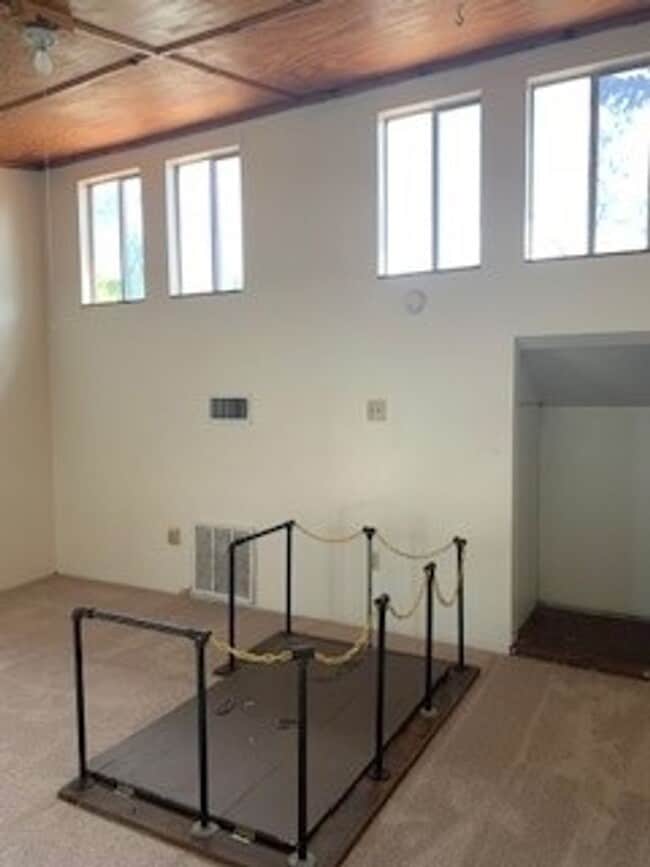 Building Photo - RBERNL