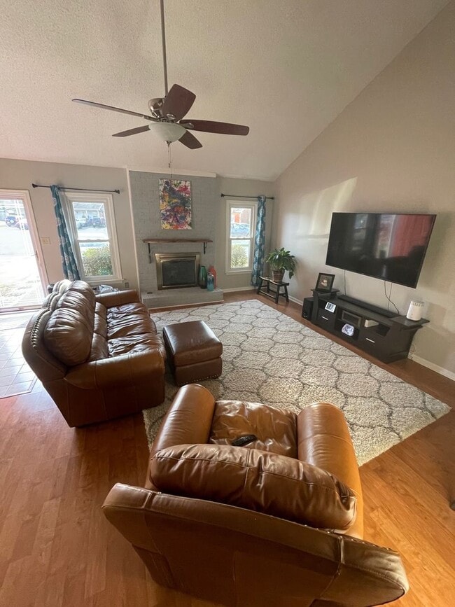 Building Photo - Green Run