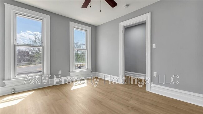 Building Photo - 841 Jackson St