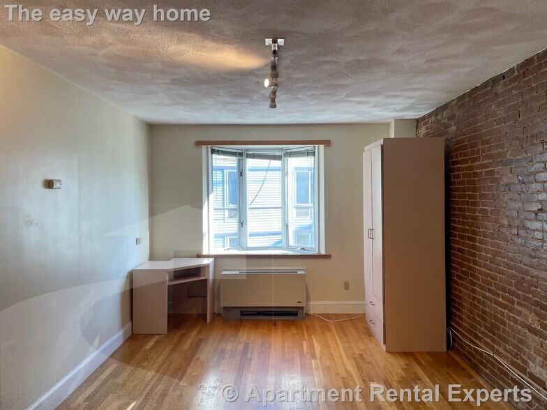 Building Photo - 12 Mt Auburn St