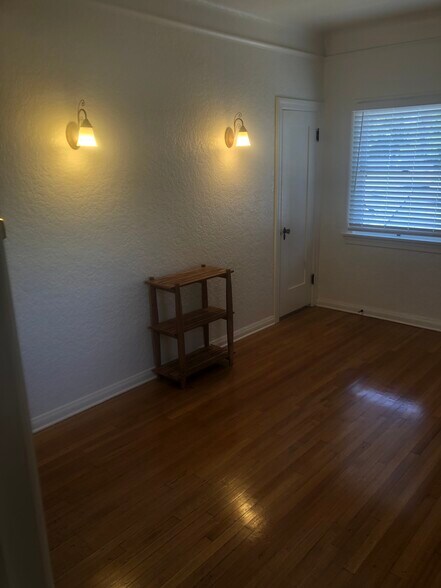 Building Photo - 3522 Lemon Ave