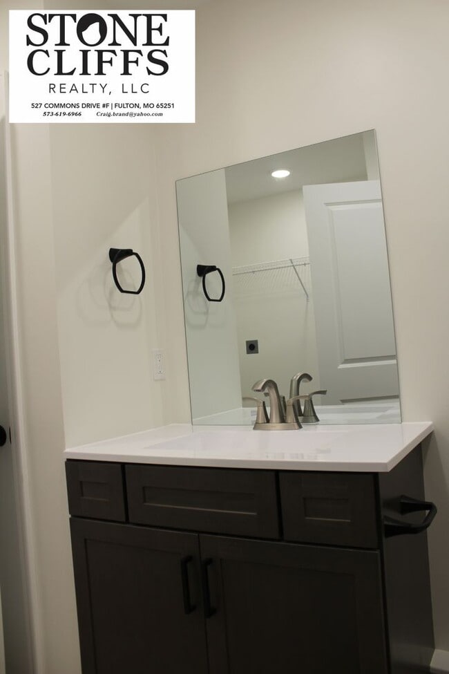 Building Photo - 904 Scott Station Rd