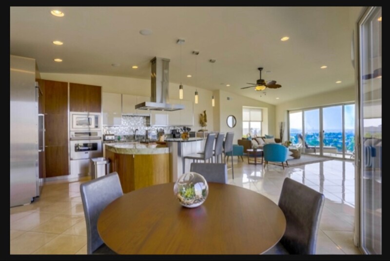 Building Photo - 1518 Monmouth Dr