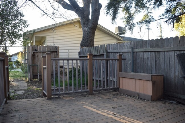 Building Photo - 7043 Zeeland Dr