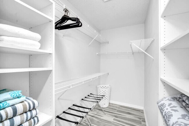 Building Photo - 909 NW 135th Ct