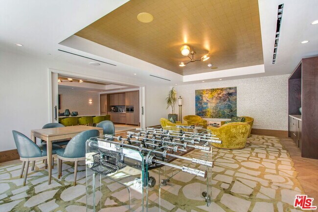 Building Photo - 8420 W Sunset Blvd