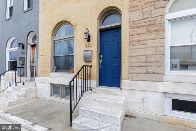 Building Photo - 943 N Patterson Park Ave