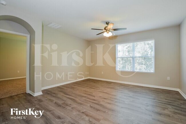 Building Photo - 10602 Burlwood Dr