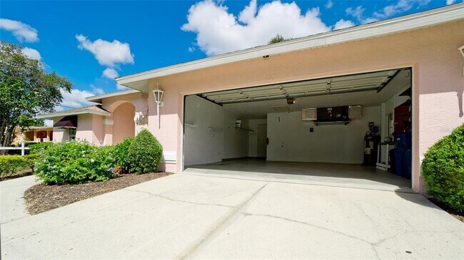 Building Photo - 407 68th Ave Dr W