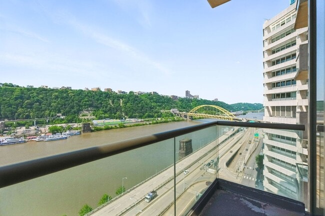 Building Photo - Welcome to Downtown Living with a view