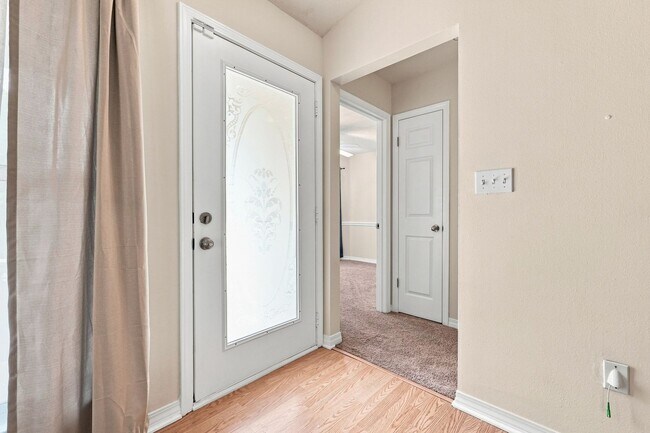 Building Photo - 148 Meadowbrook Ct