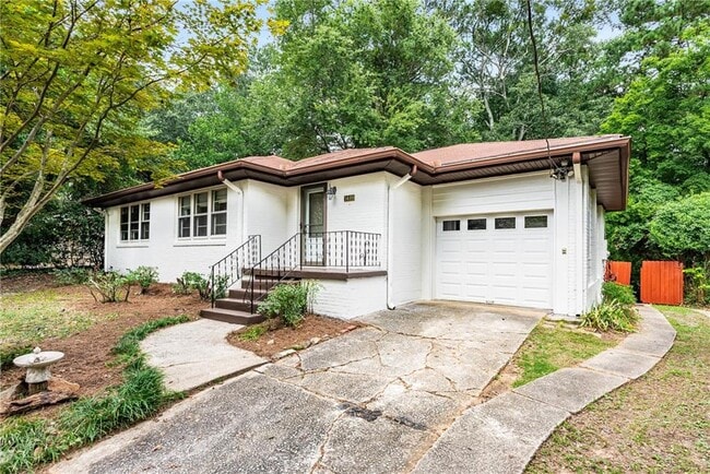Building Photo - 1469 Clairmont Rd