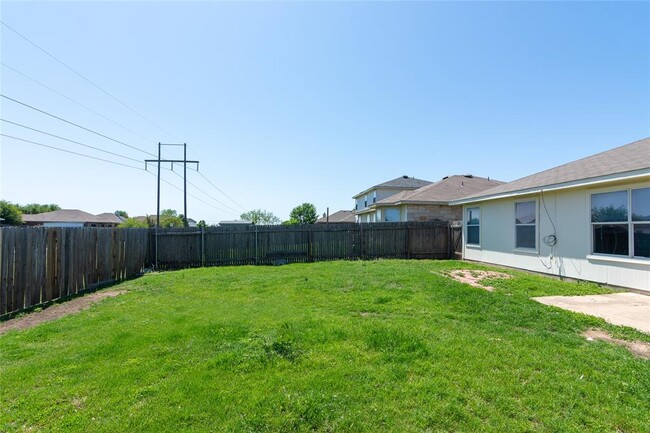 Building Photo - 245 Shale Dr