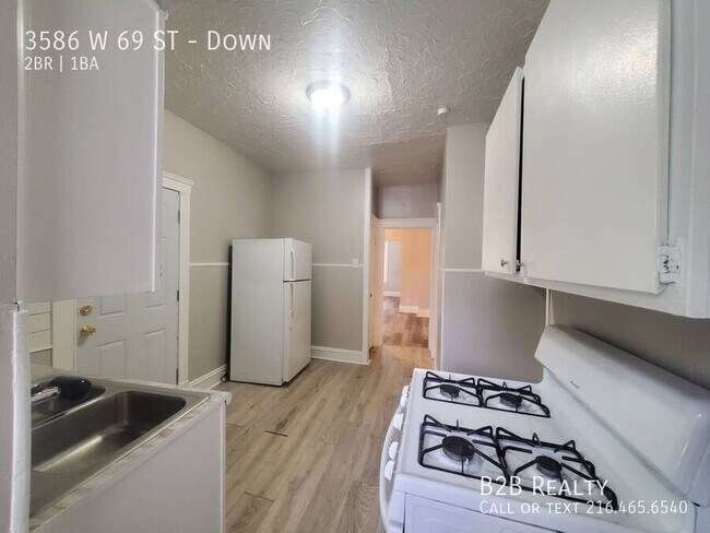 Building Photo - 3586 W 69th St