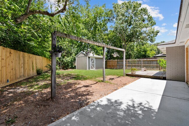 Building Photo - 510 Brandywyne Dr