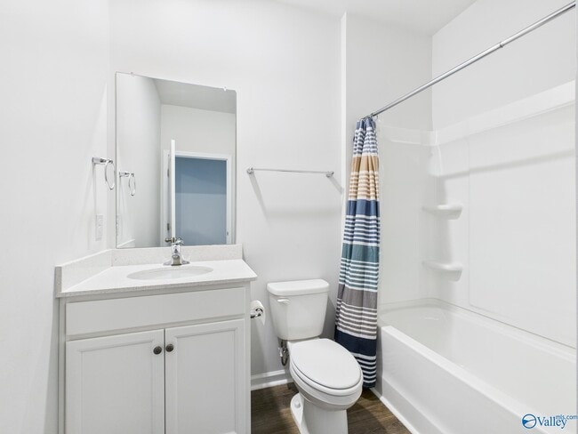 Building Photo - 157 High Leaf Dr