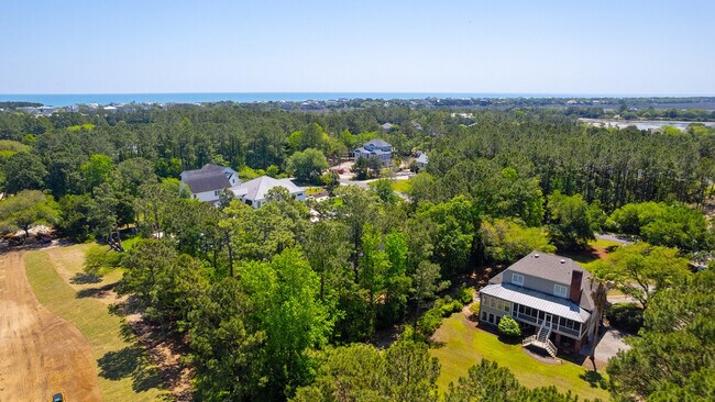 Building Photo - 546 Collins Meadow Dr