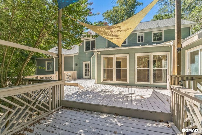 Building Photo - Spacious 5BR House in Marietta