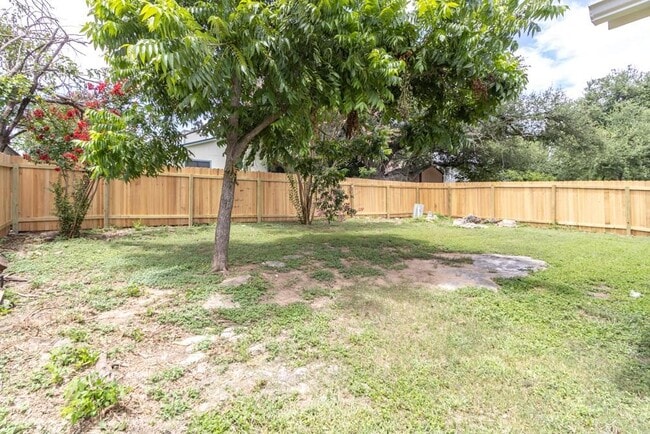 Building Photo - 5703 Shreveport Dr