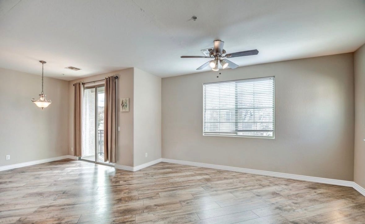 Building Photo - 7515 S 30th Pl